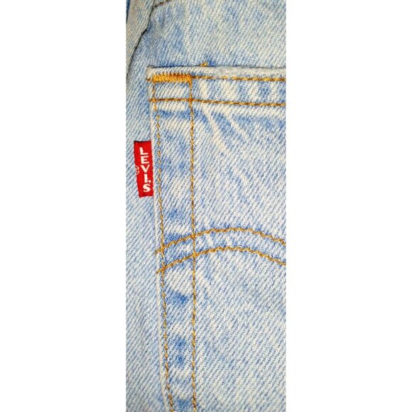 LEVIS Jeans Women's Size 26 Blue Wash Ribcage Straight Button Up Fly Red Tag - Picture 7 of 11